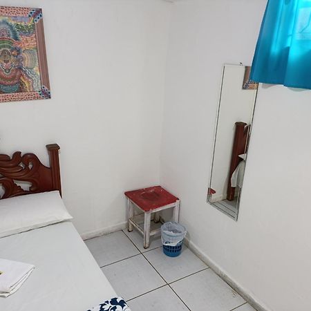 Dormitorios Rosario Pirenopolis Phòng bức ảnh