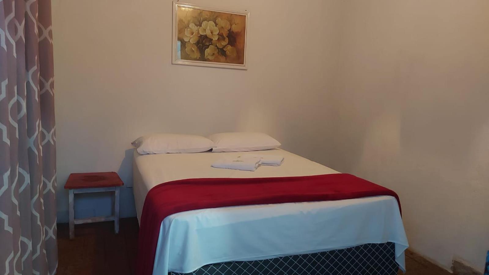 Dormitorios Rosario Pirenopolis Phòng bức ảnh