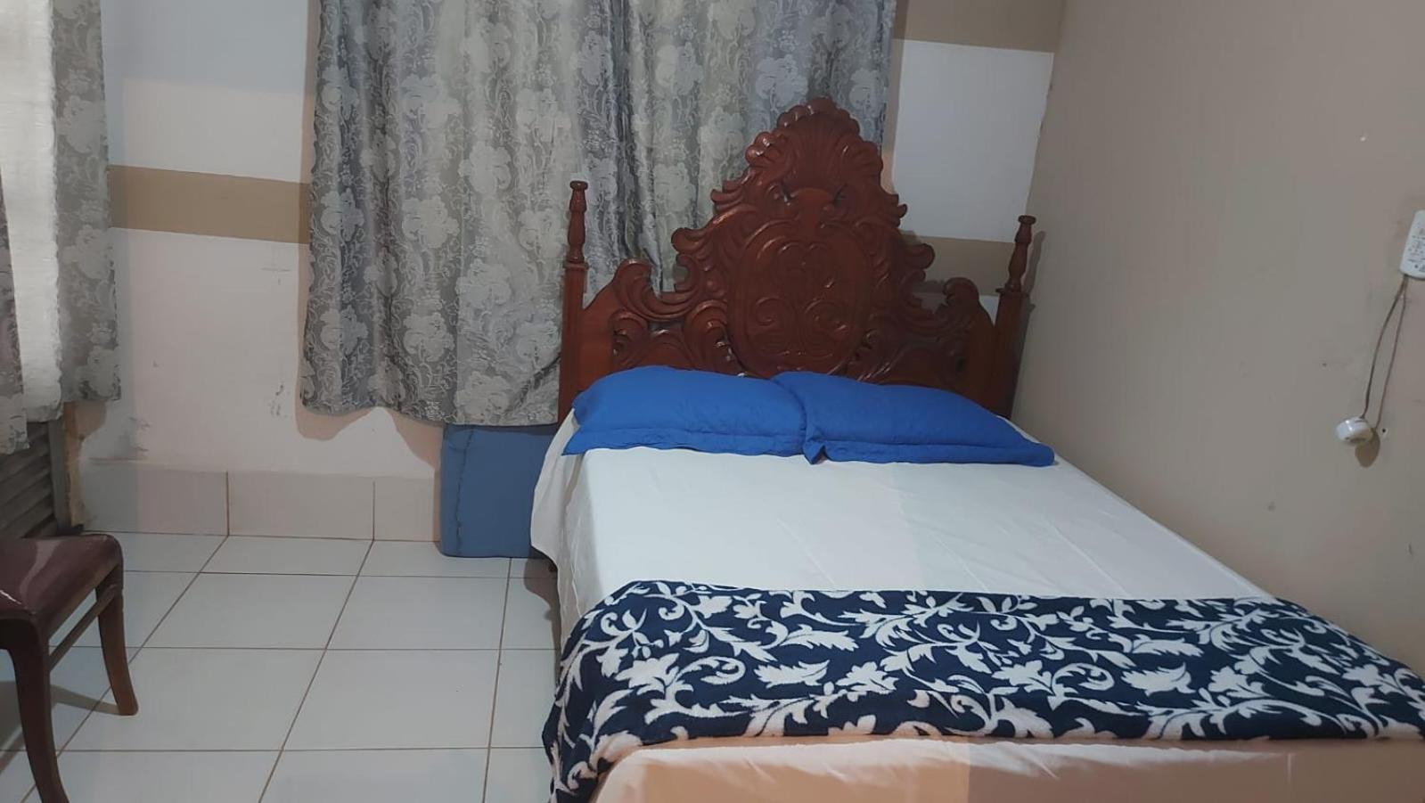 Dormitorios Rosario Pirenopolis Phòng bức ảnh