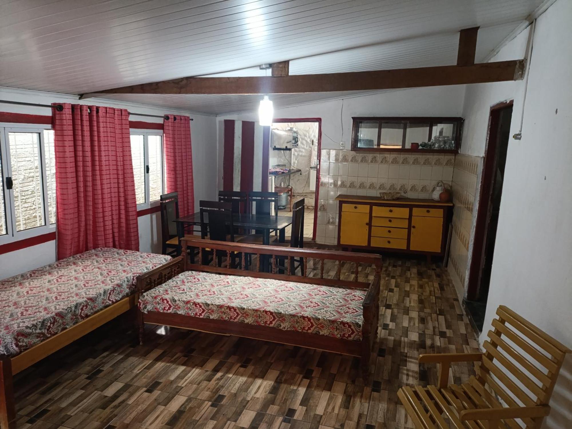 Dormitorios Rosario Pirenopolis Phòng bức ảnh